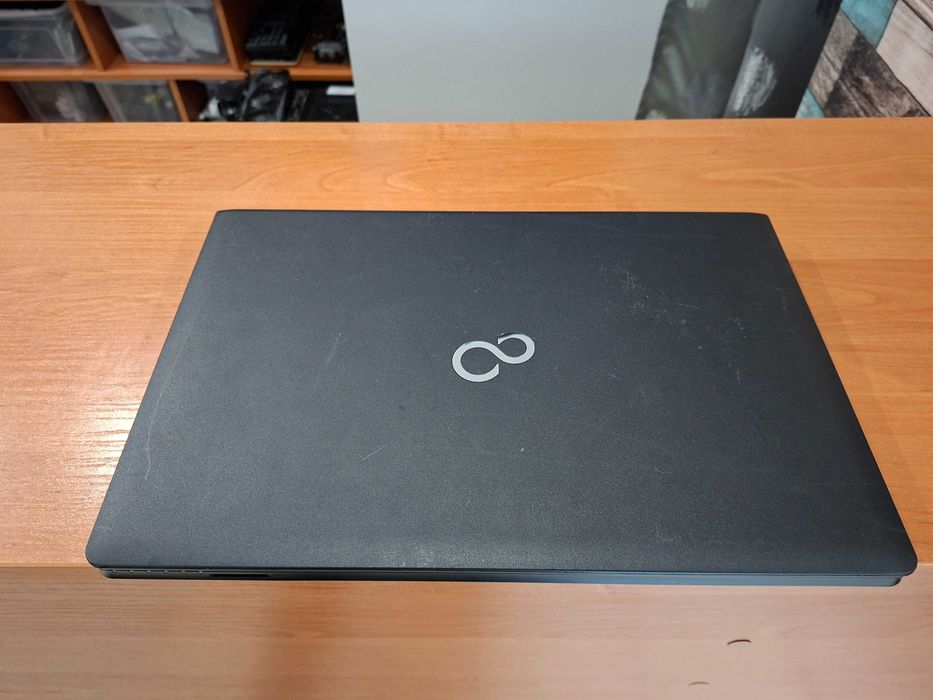 Laptop Fujitsu Intel I5 , SSD , Windows 11