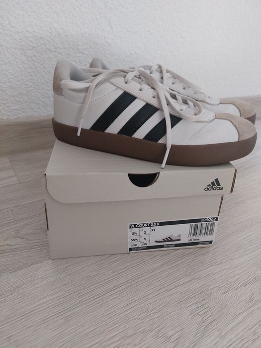 Adidas vl Court 3.0 rozm 35,5