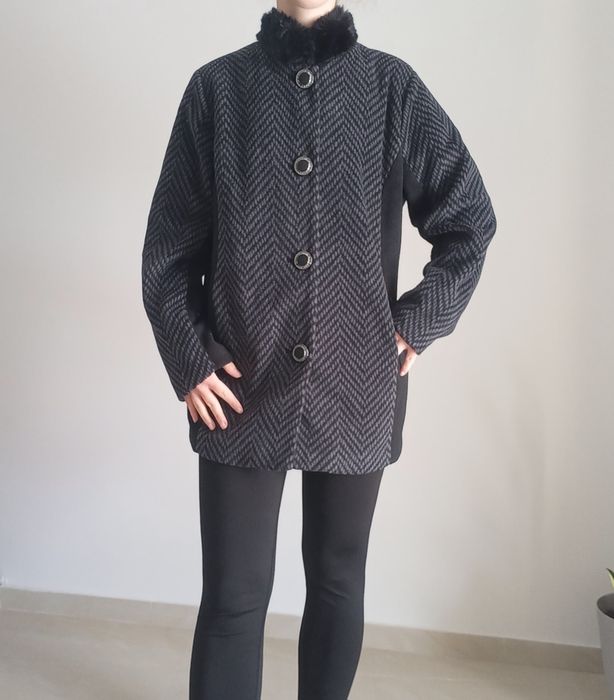 Świetny lekki płaszczyk damski jesienny przejściowy rozmiar M 38