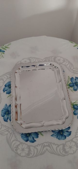 Tabuleiro rectangular prateado