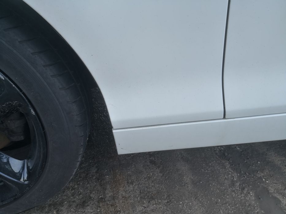 Błotnik lewy przedni BMW F20 F21 Alpinweiss A300 w kolor oryginał