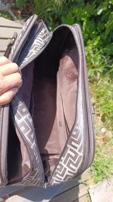 Mala de viagem compacta