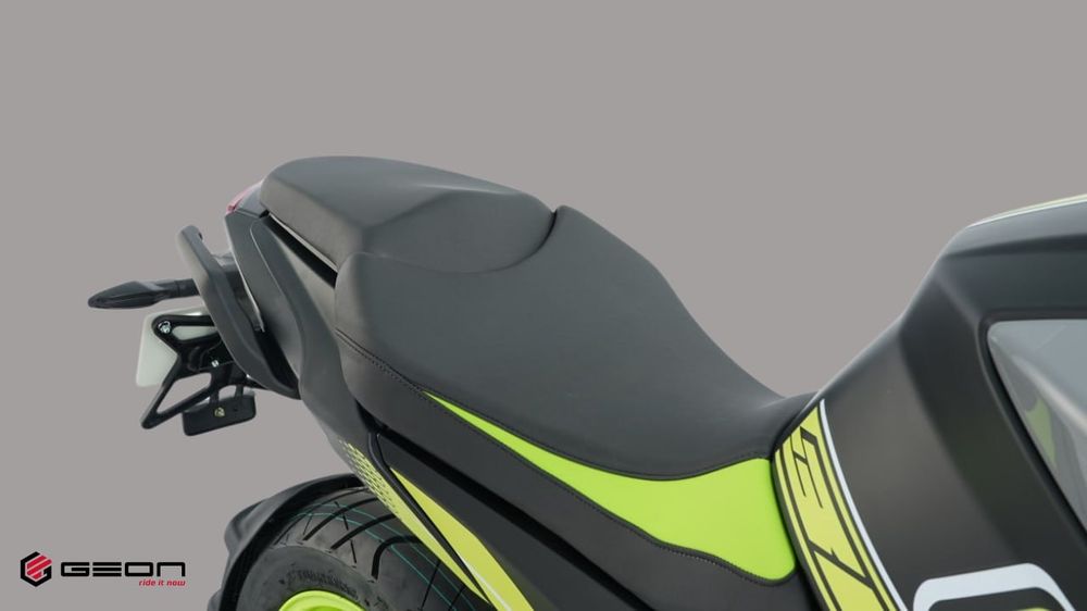 GEON Vertex, 300 SOHC Street Carb 4V, 2024 р. в.  РОЗСТРОЧКА!