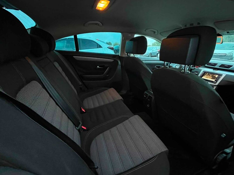 Volkswagen Passat CC — fotografia 8