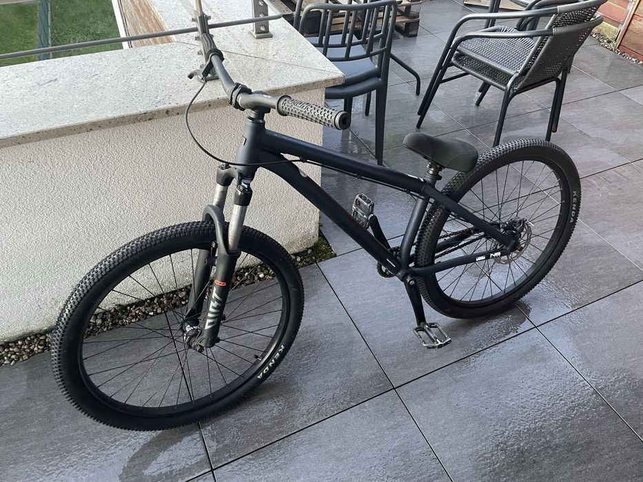 NS Bikes Zircus 26 rower dirt/street