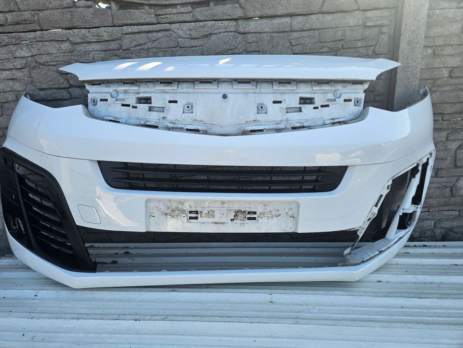 Opel vivaro c zafira life ZDERZAK PRZOD