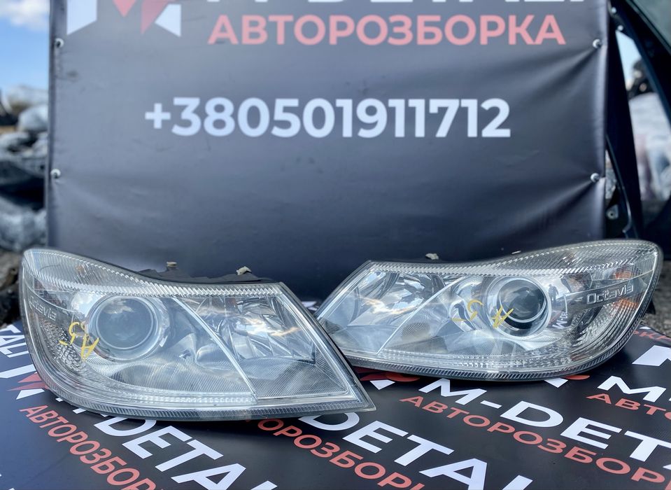 Передня фара Шкода а5 рест фонарь фари Skoda Octavia a5 розборка