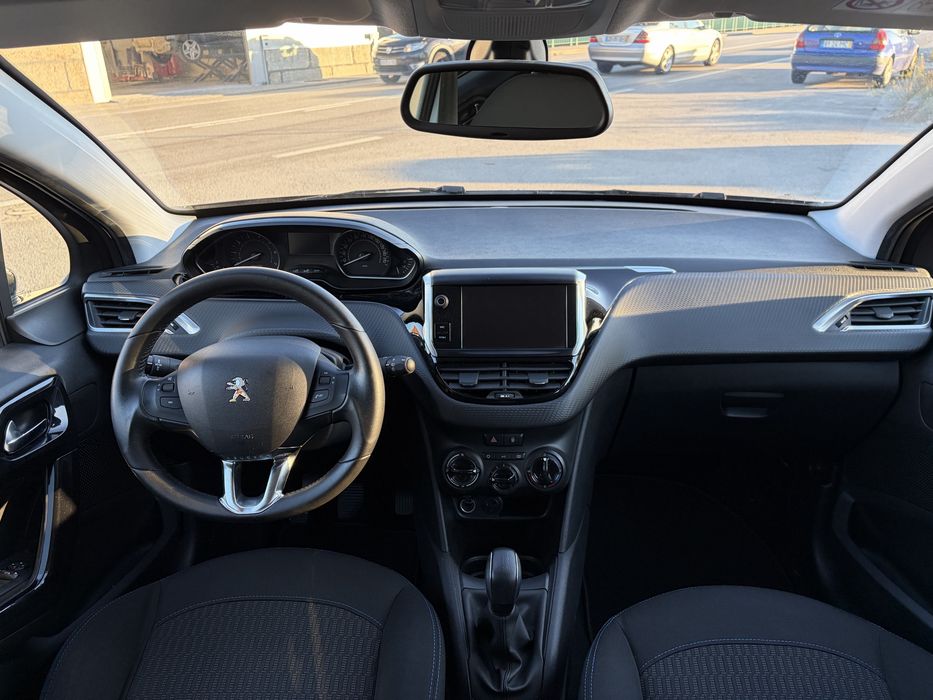 Peugeot 208 Style 1.2