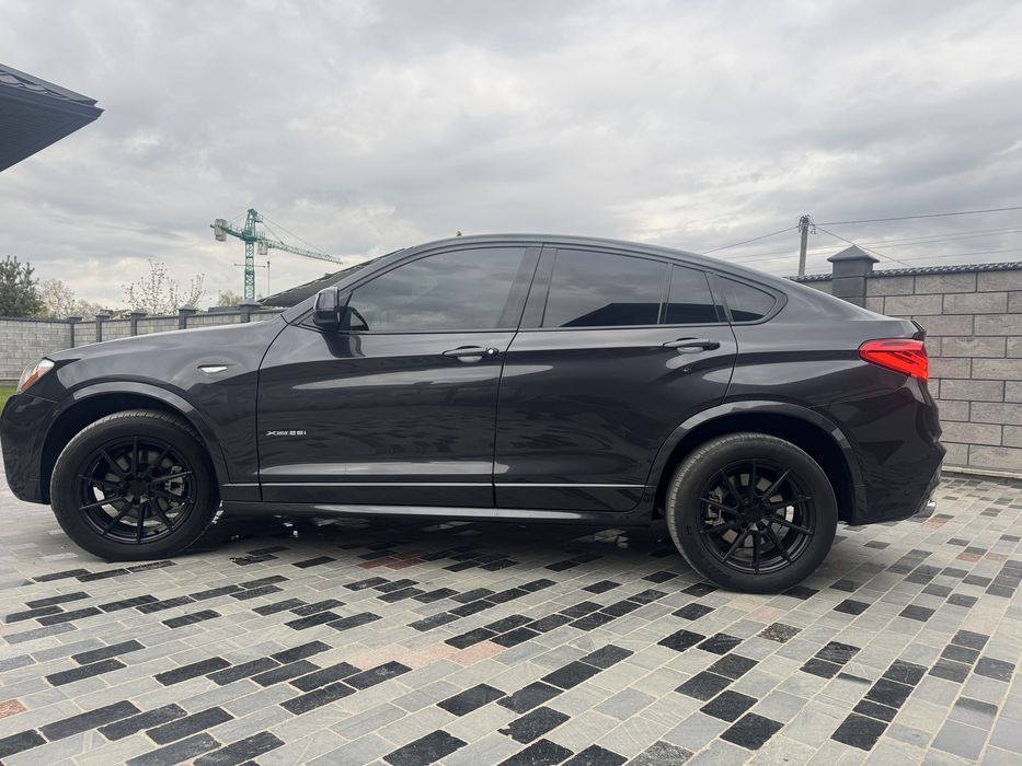 Продам власне авто BMW x4 в М-пакеті