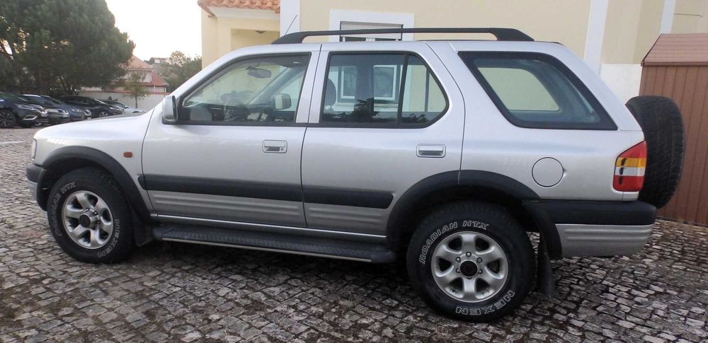 Opel Frontera B 2.2 DTI 16V, versão Limited, de 2000, com 112.000 km foto 3
