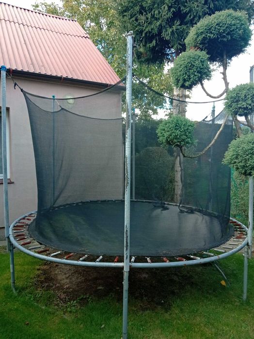 Trampolina ogrodowa