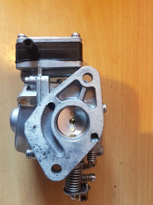 Gaznik do silnika Mercury 4-5Km