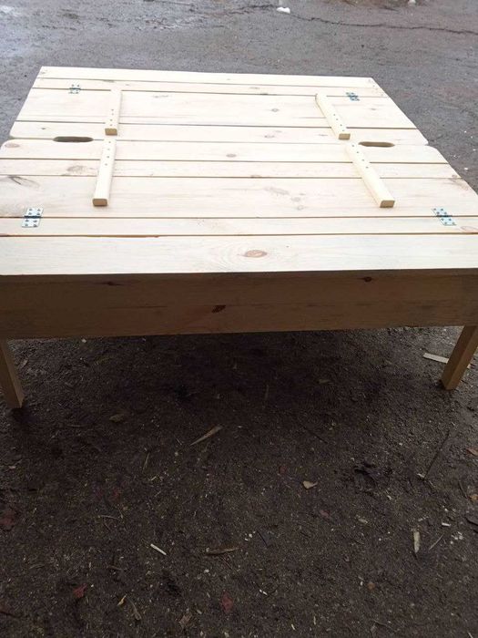 Песочница с крышкой 1,5 на 1,5 метра