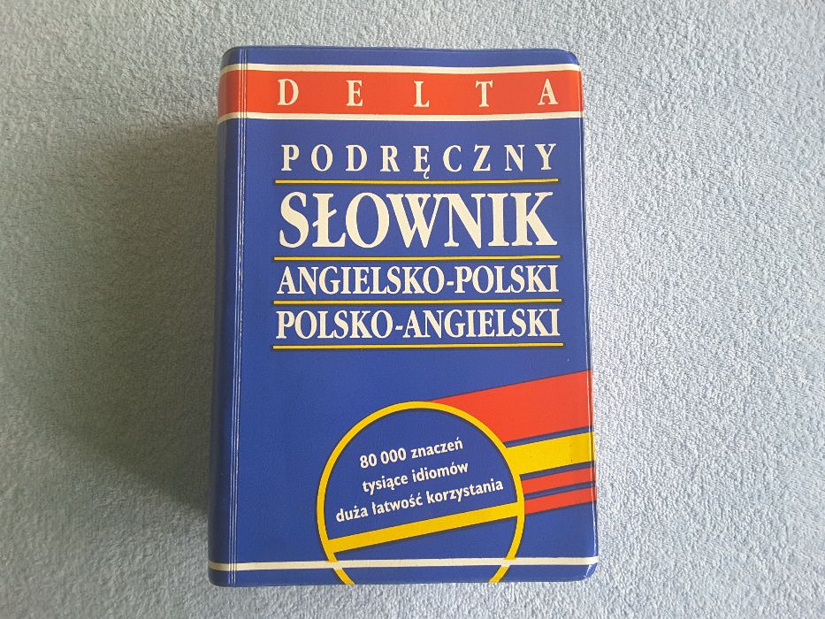 Podręczny słownik angielsko-polski i posko-angielski.