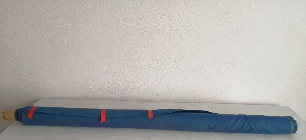 peça de veludo azul