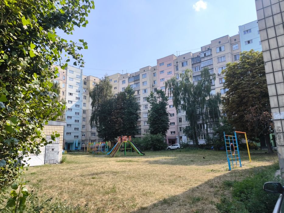 Здається 2 Героїв України(Гагаріна), 29