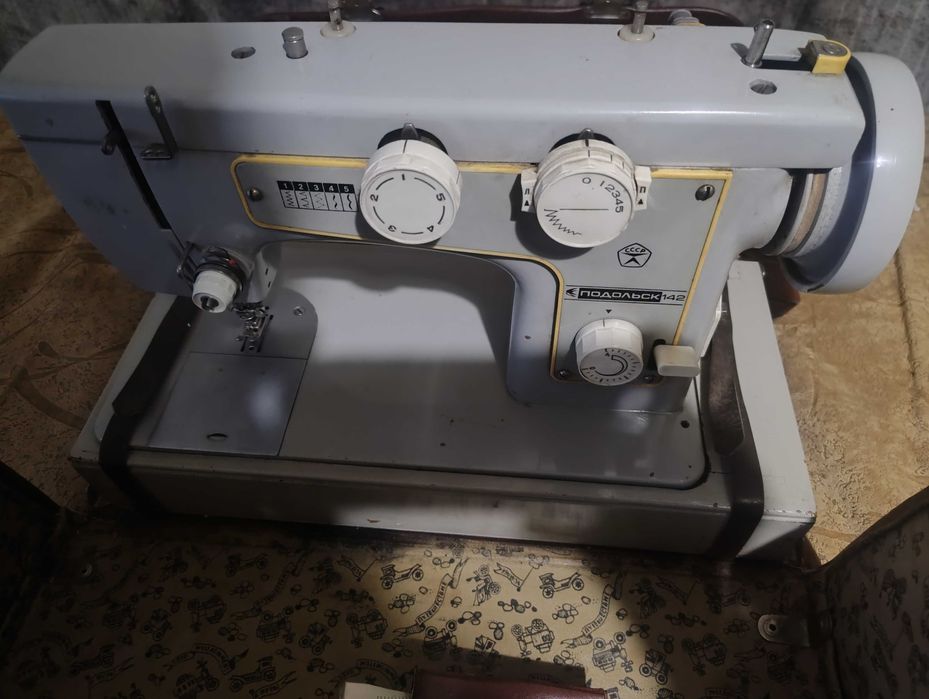 електро Швейна машина машинка Подольск 142