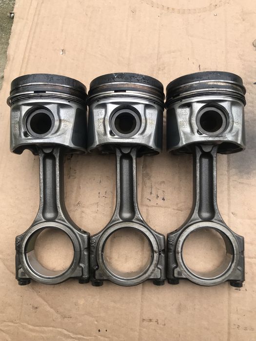 Поршень з шатуном Renault  080340 R9M
