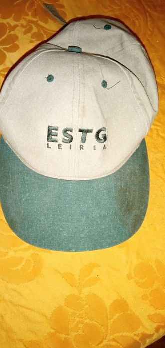 Ó Evaristo!! tens cá disto? Bonés ha muitos ó palerma !! Bonés desde1E