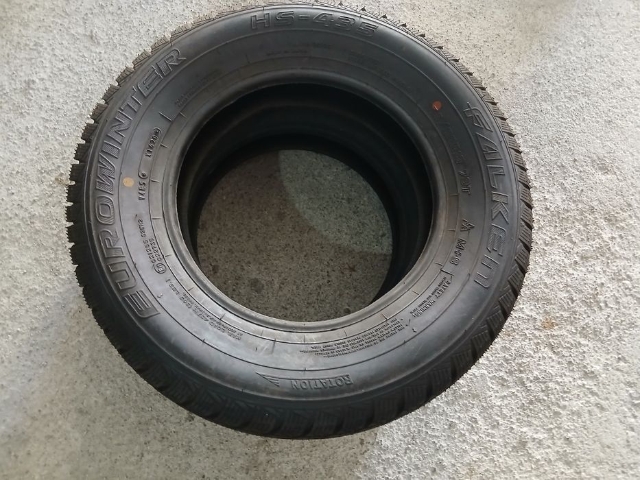 2 Pneus 155/80R13 Falken Novos