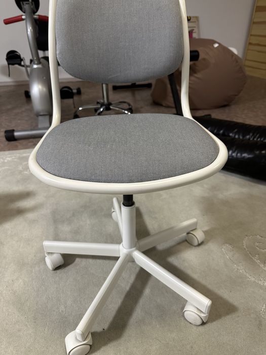 Дитячі крісла Ikea