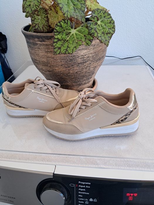Tenis pepe geans  10€