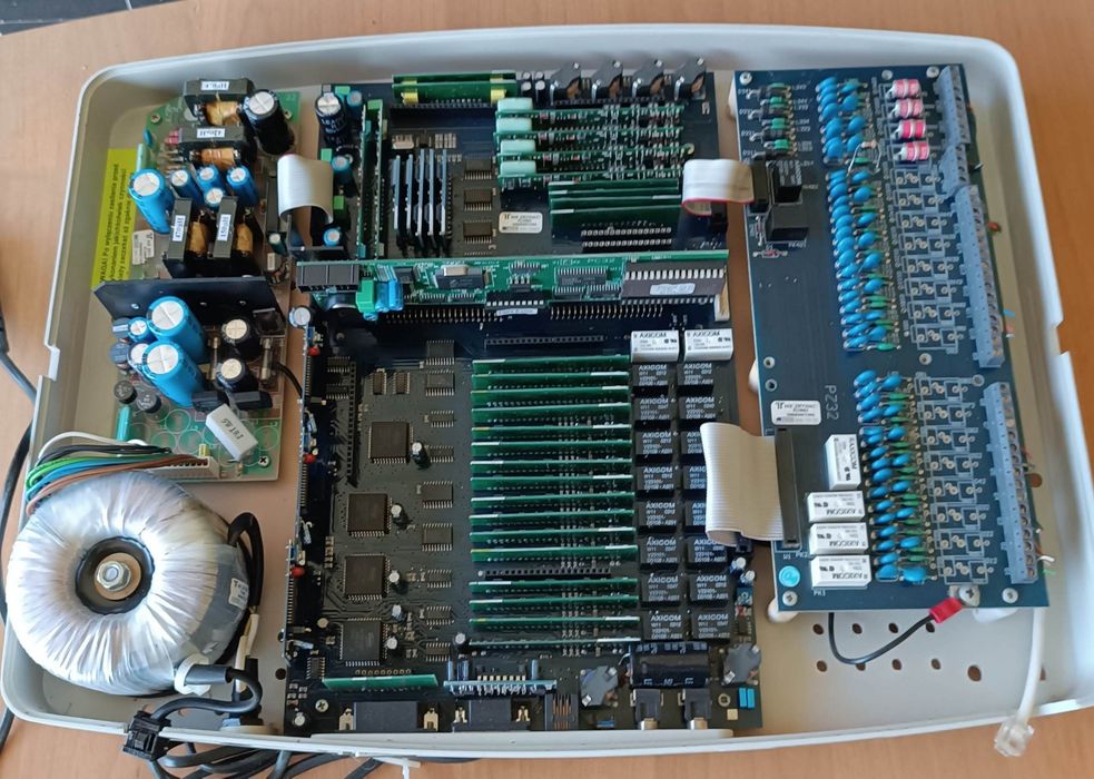 Mikrotel CA 32 Centrala Telefoniczna, instrukcja.