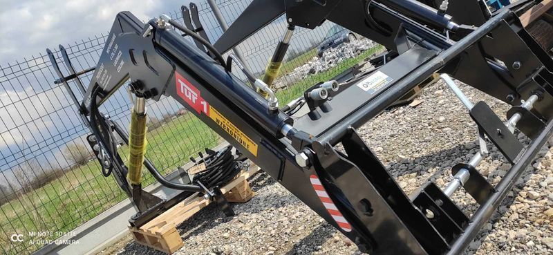 Ładowacz czołowy TUR 700 kg C330 C360 MF255 Euroramka