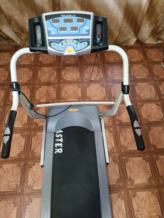 Бігова доріжка Fitness Master 1701, електрична, складана