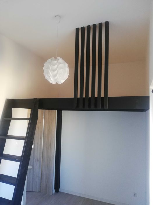 Antresola drewniana na wymiar. Producent. Antresole zabudowy