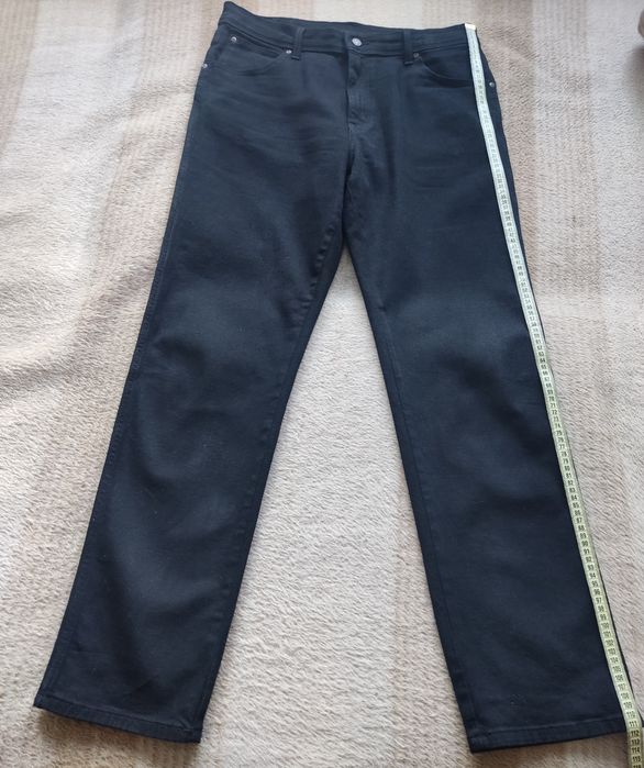 Продам мужские стретчевые джинсы wrangler w36-l34