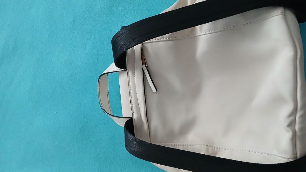 Mochila branca parfois