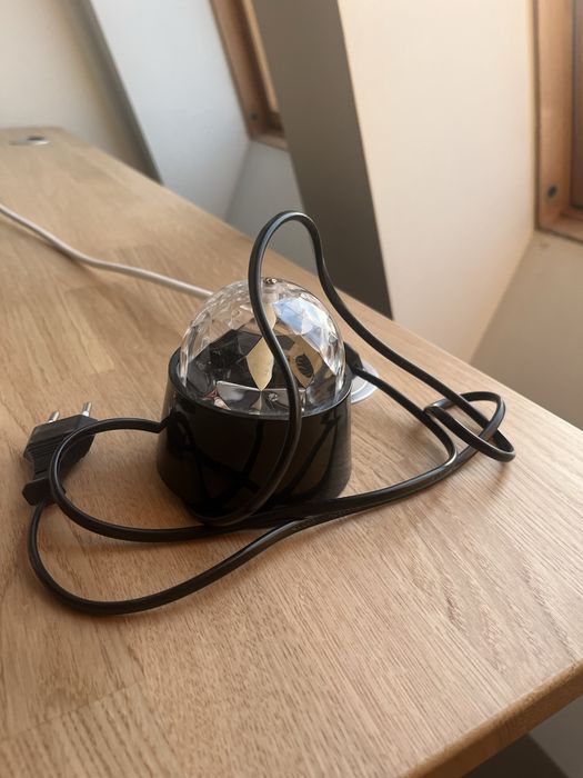 Lampka swiecaca kolorowa obrotowa disco stolowa