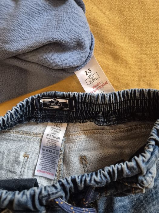 Светрики і джинси George і Next на 2-3 роки