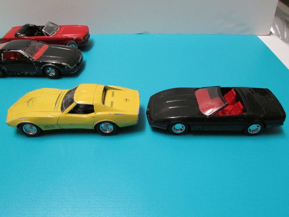 Carros americanos: Várias miniaturas com marcas de uso - Solido 1/43