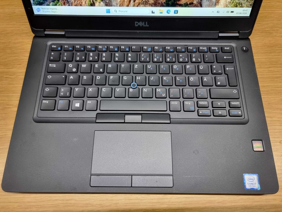 Dell Latitude 5491 i7 8850H / 8GB / 256GB / 14" FHD / como novo