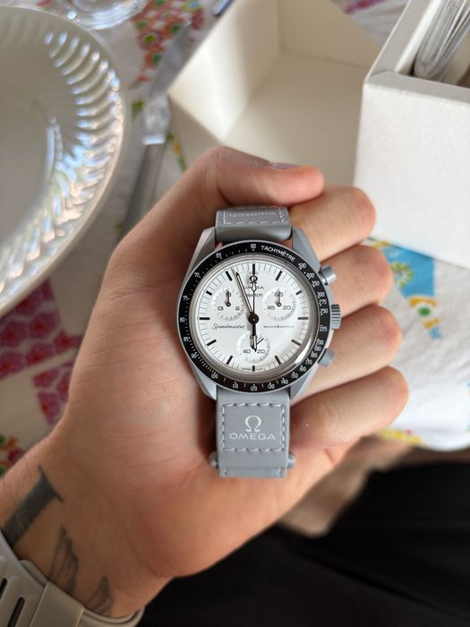 OMEGA x Swatch Bioceramic Moonswatch 1965