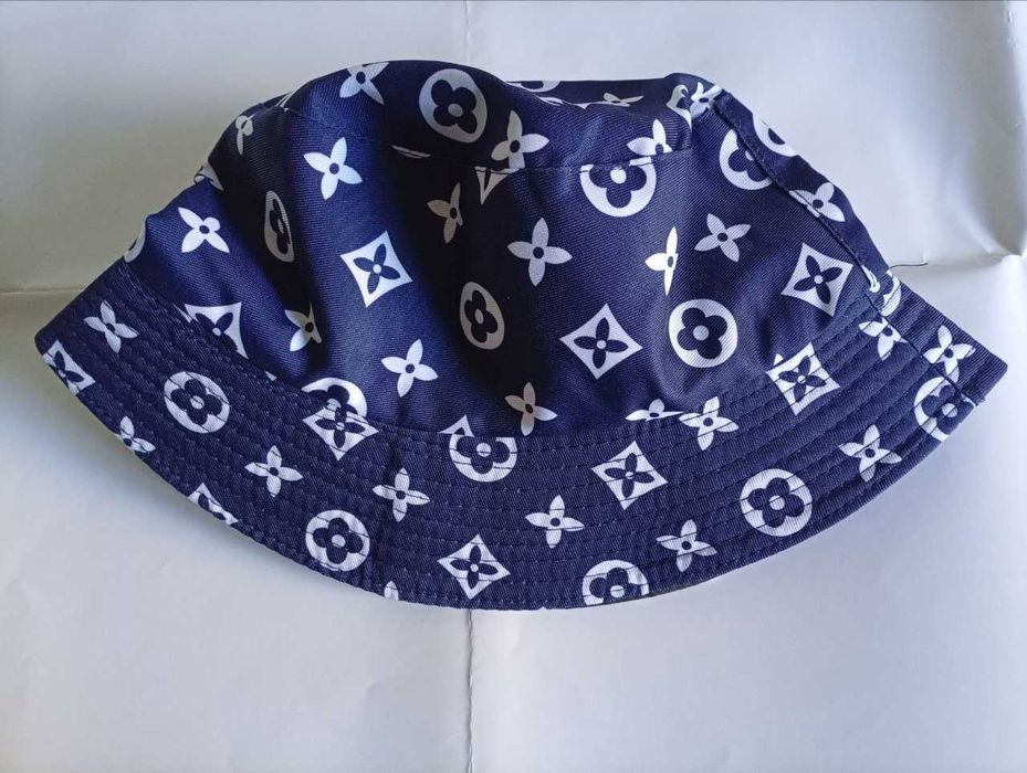Двостороння панама  Louis Vuitton