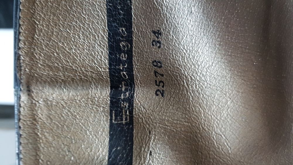 Botas em pele genuína 34