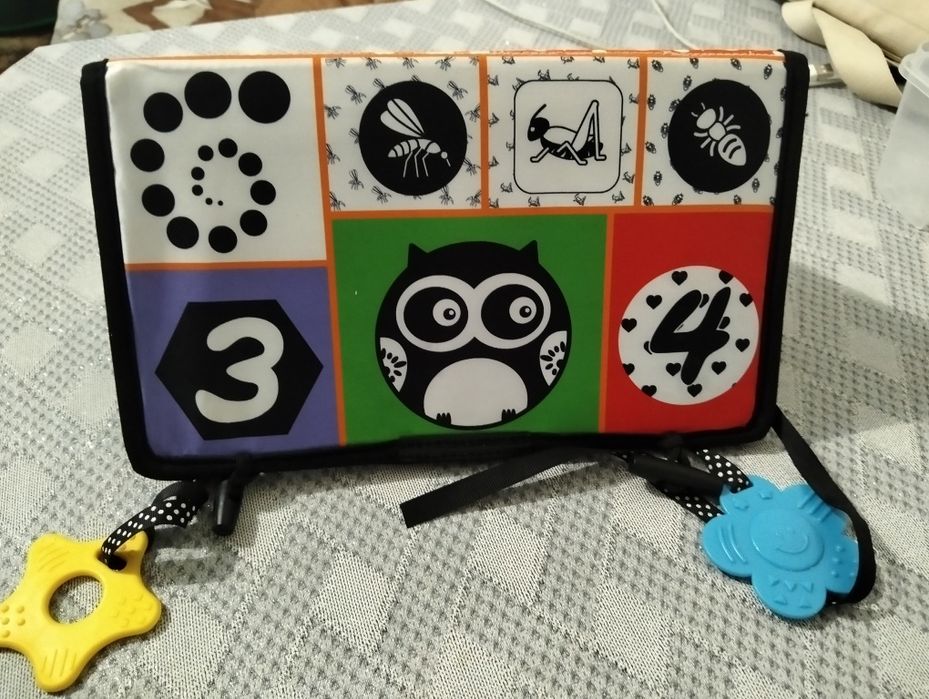 Розвиваюча книжка з дзеркалом, яка складається.