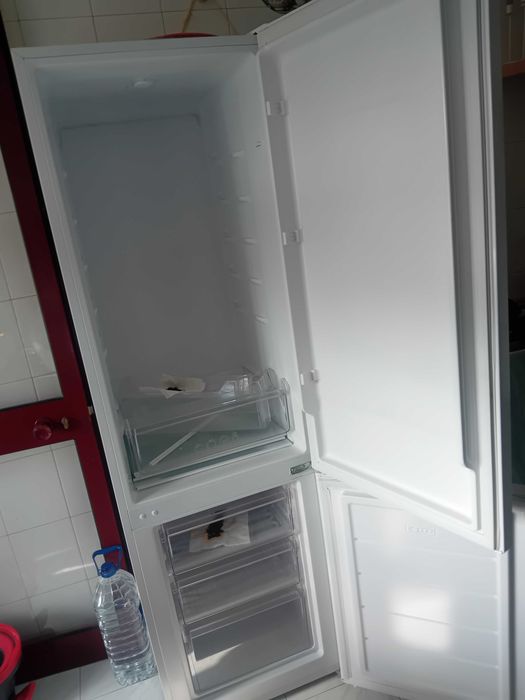 Troco geladeira semi nova por Nootbook