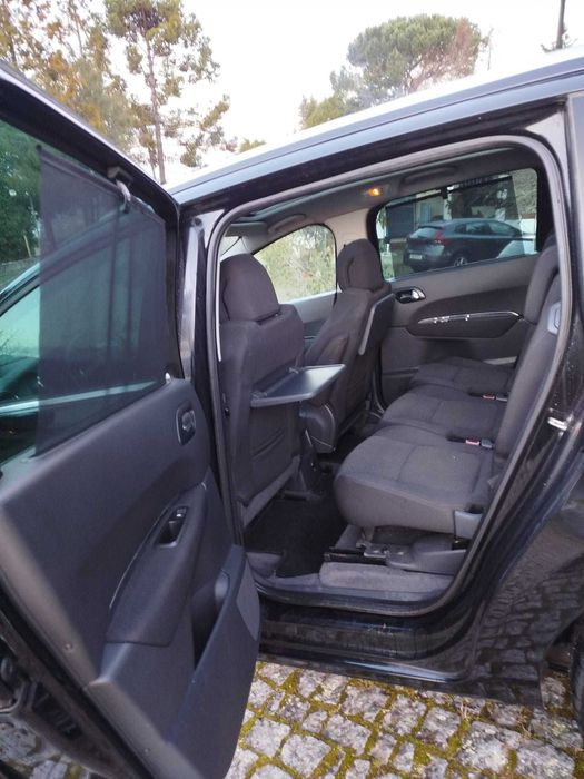 Peugeot 5008 - 5 ou 7 lugares 20212