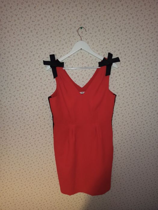 Sukienka 38 michelle Keegan czerwona sukienka krótka lampasy czarne