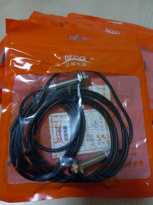 Оптичний лазерний датчик положення BF-M12JG-30N2-NPN-NC 20м