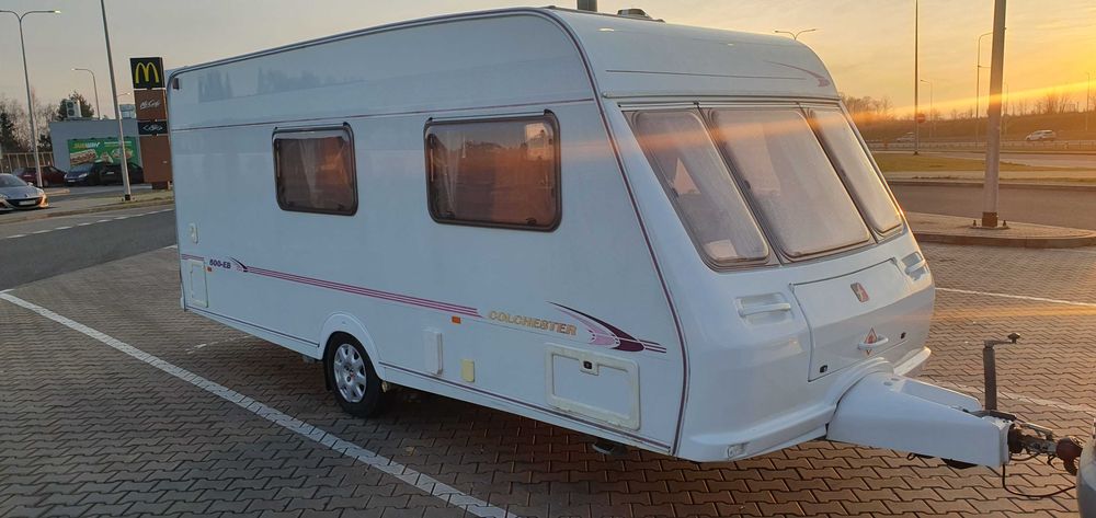 Ladna Przyczepa kempingowa Fleetwood Colchester 4 osobowa