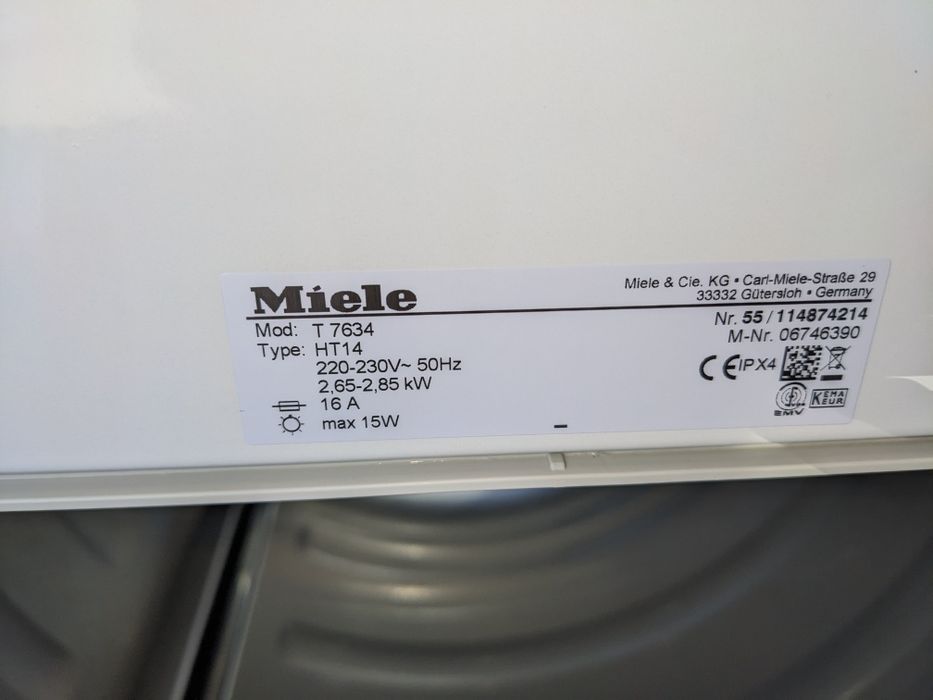 Вентиляційна Сушильна машина Miele Novotronic  T7634 / сушка Б/В