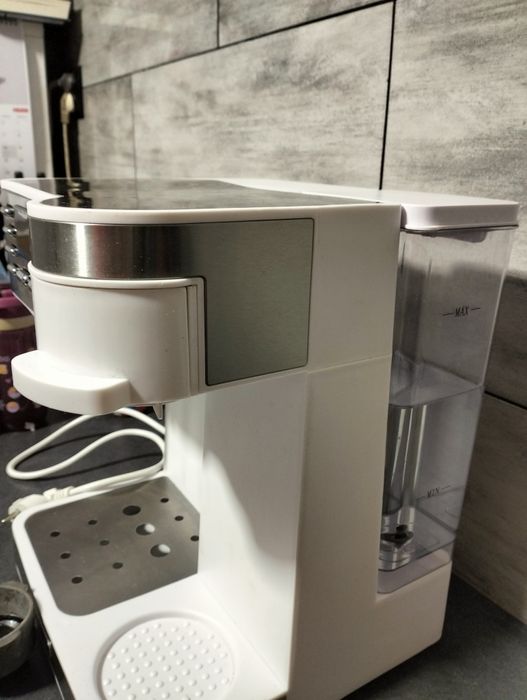 Ekspres do kawy Yoer kolbowy – sprawny, po czyszczeniu