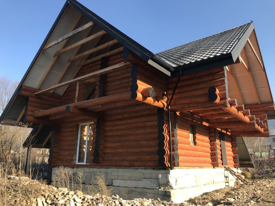 Продається будинок зі зруба в смт Міжгір’я, Закарпатська область