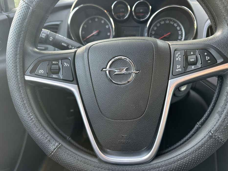 Opel Astra j 1.4 2010