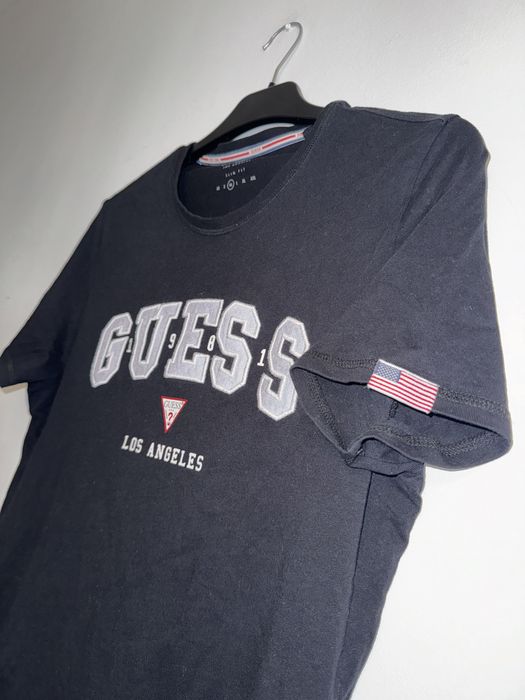 T-shirt Guess - Tamanho M